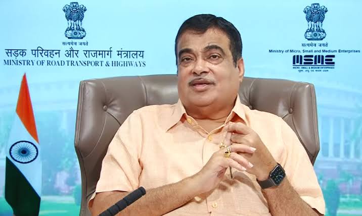 15 अगस्त से निजी वाहनों के लिए 3,000 रुपये का फास्टैग आधारित वार्षिक पास शुरू होगा: गडकरी